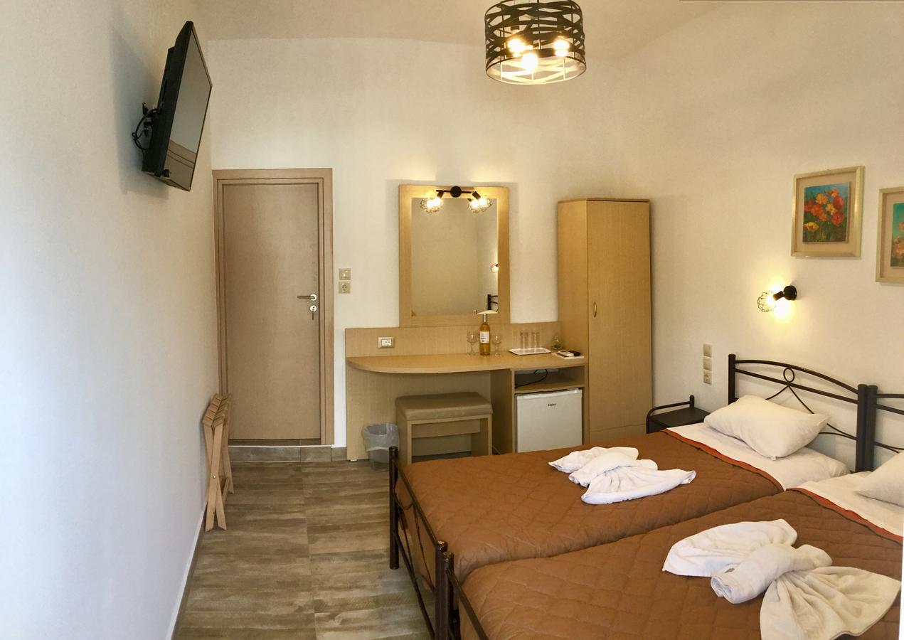 Platanos Rooms Sinoikismos Kambos エクステリア 写真
