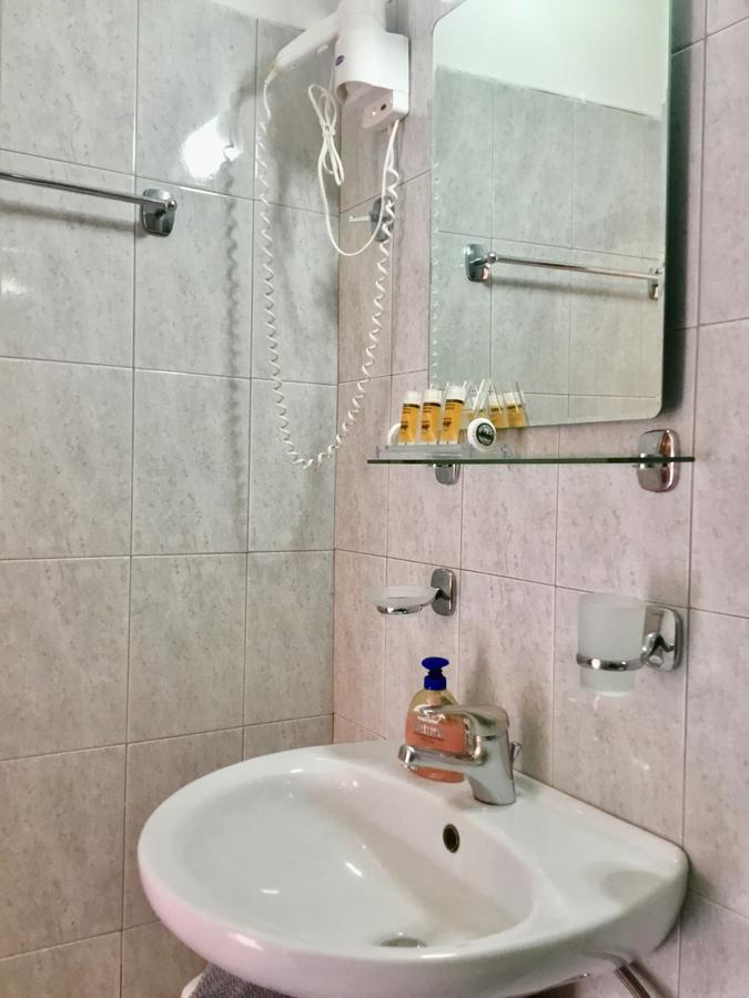 Platanos Rooms Sinoikismos Kambos エクステリア 写真